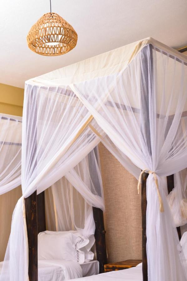 Burka Coffee Lounge Hotel Arusha Exterior photo